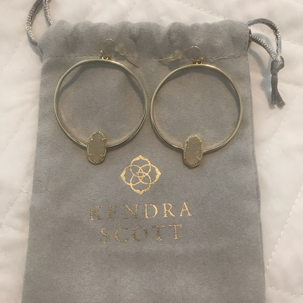 KENDRA SCOTT Elora Gold Hoop Earrings